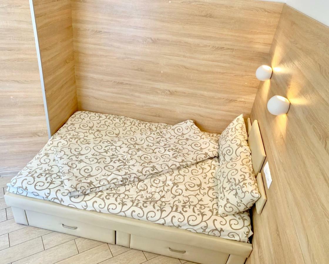 Smart -Апартаменти В Центрі Львова - 2 Хв До Оперного Театру Екстериор снимка