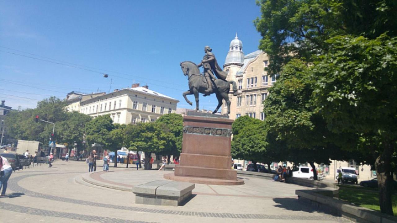 Smart -Апартаменти В Центрі Львова - 2 Хв До Оперного Театру Екстериор снимка